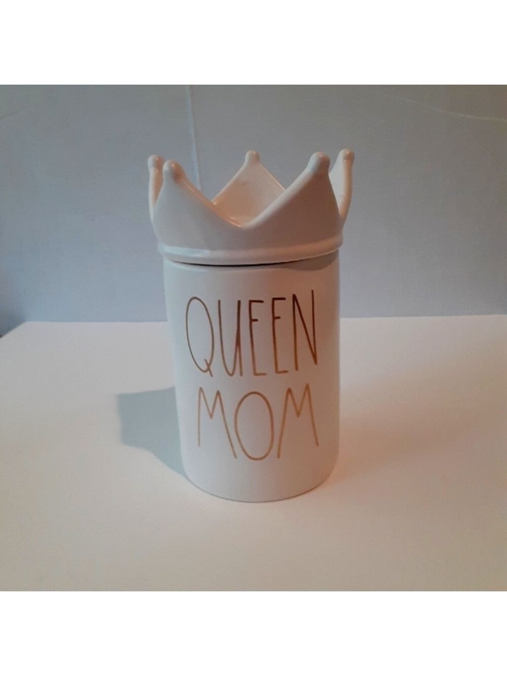 Rae Dunn Queen Mom Candle With Crown Lid New
